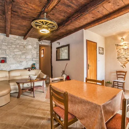 Apartment House Eleonora Barban
