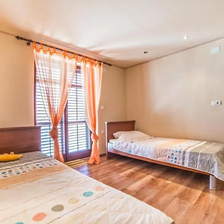 House Eleonora * Barban