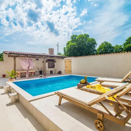 Apartment House Eleonora Barban