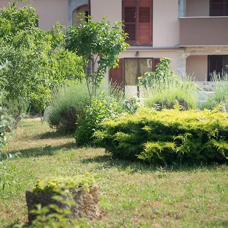 Apartment House Eleonora Barban