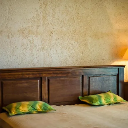 House Eleonora Apartment